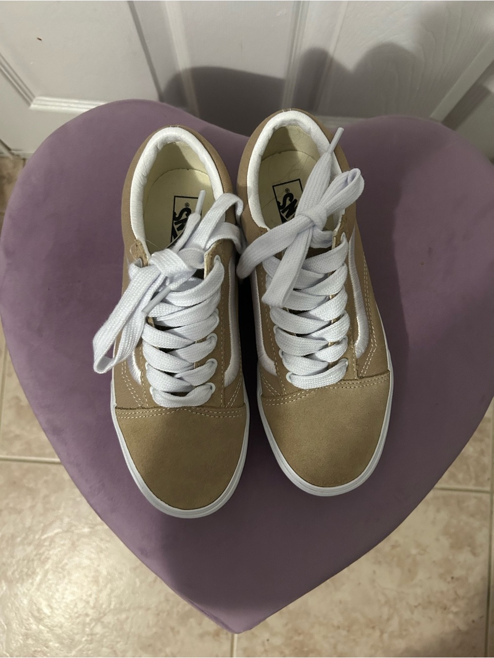 Vans Women's Low-Top Sneakers in Tan and White